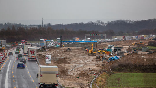 Im Zeit- und Kostenrahmen wurde der Tunnel im Bereich der Autobahnraststätte Denkendorf fertiggestellt. Foto: Roberto Bulgrin Im Zeit- und Kostenrahmen wurde der Tunnel im Bereich der Autobahnraststätte Denkendorf fertiggestellt. Foto: Roberto Bulgrin