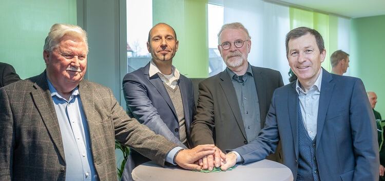 Das derzeitige „Führungsquartett“ der Kreisbaugenossenschaft mit dem Aufsichtsratsvorsitzenden Dieter Helber, dem künftigen Vors