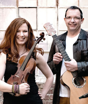 Folk-Musiker Gudrun Walther und Jürgen Treyz.