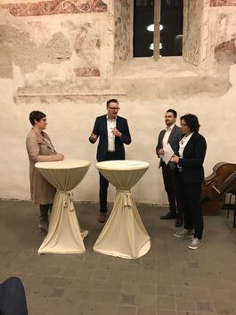 Verena Grötzinger und Andreas Schwarz werden von Thomas Knöll und Claudia Nothwang interviewt (von links). Foto: pr