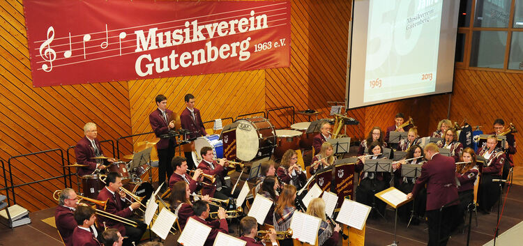 Beim großen Festakt des Musikvereins Gutenberg sorgte unter anderem die Stammkapelle für die richtigen Töne, außerdem stand ein