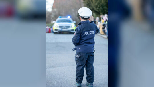Fasching in Lenningen. Fotos: Carsten Riedl