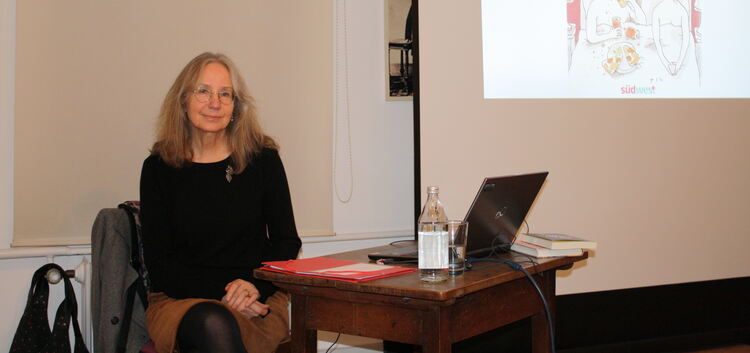 Heidrun Küster präsentierte einen Streifzug durch die Geschichte des Feminismus.Foto: Helga Single