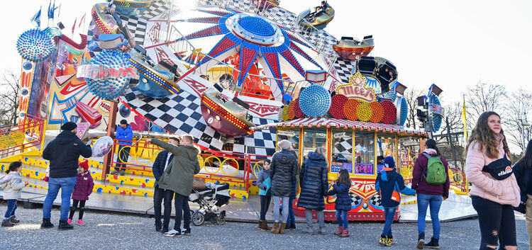 Jahrmarkt, Rummel, Vergnügungspark, Familientag Ziegelwasen, Märzenmarkt. Foto: Markus Brändli