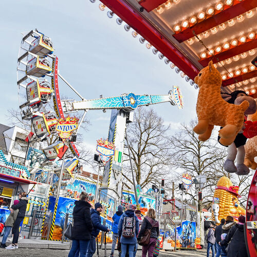 Jahrmarkt, Rummel, Vergnügungspark, Familientag Ziegelwasen, Märzenmarkt. Foto: Markus Brändli
