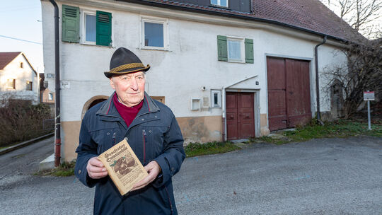 Bevor das Haus in der Lindachstraße 3 abgerissen wird, will Stadtführer Wilhelm Braun seine umstrittene Bewohnerin noch einmal w