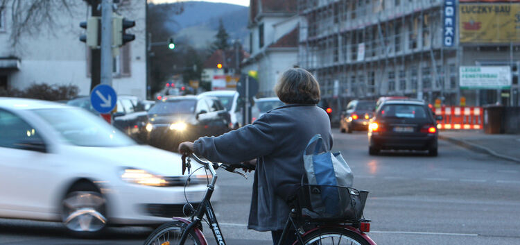 Wahrlich kein gutes Pflaster für Radfahrer in Kirchheim: Der verkehrsreiche Gaiserplatz.Foto: Jean-Luc Jacques