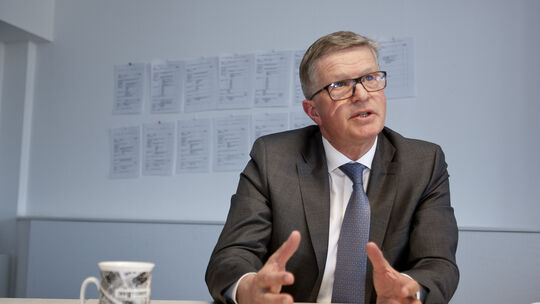 Landrat Heinz Eininger ist davon überzeugt, dass der Kreis Esslingen alles im Kampf gegen Corona gibt. Archivfoto: Jean-Luc Jacq