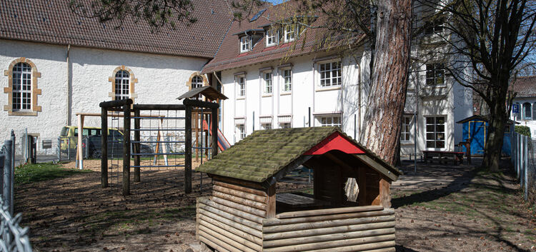 So leer wie an der Kindertagesstätte „Altes Gemeindehaus“ in Kirchheim sieht es derzeit fast überall aus. Nur wo Notfallbetreuun