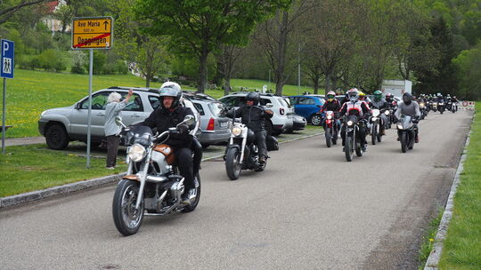 Winken zum Abschied: Die Motorradfahrt nach Ave Maria findet dieses Jahr nicht statt. Fotos: pr Winken zum Abschied: Die Motorradfahrt nach Ave Maria findet dieses Jahr nicht statt. Fotos: pr