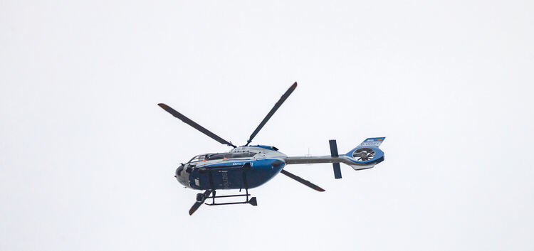 Mit Hubschraubern kann die Polizei unwegsames Gelände absuchen. Foto: Carsten Riedl