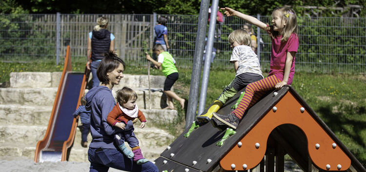 Die Kinder genießen es, wieder draußen zu spielen. Fotos: Jean Luc Jacques