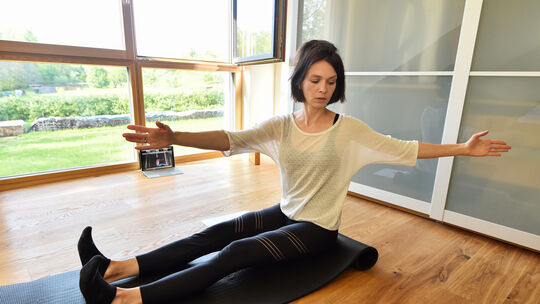Selbstversuch Pilates online-Kurs via Zoom in Coronazeiten