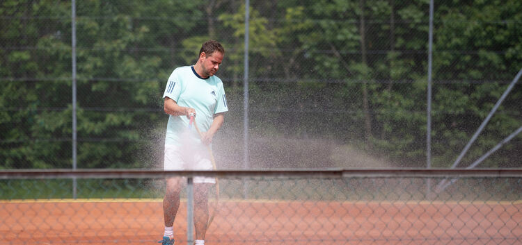Es geht wieder los: So wie Andreas Epple vom TC Weilheim sind die Tenniscracks in der Region auf die Plätze zurückgekehrt. Foto: