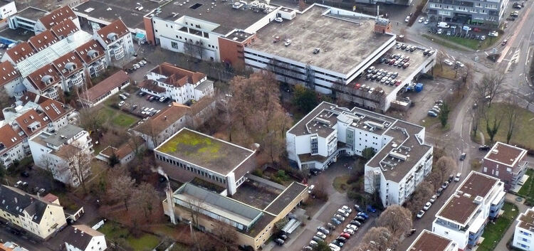 Kirchheim - Hallenbad - Fickerstift - TeckcenterHonorarpflichtig!!!Luftbild - Luftaufnahme