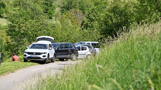 Wanderparkplatz Zipfelbachtal überfüllt Wanderparkplatz Zipfelbachtal überfüllt