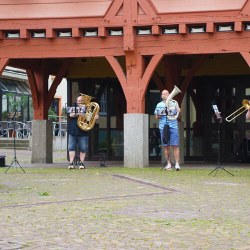 Die Stadtkapelle Plochingen präsentierte sich mit einem kleinen Ensemble beim Tag der Musik.Foto: Thomas Krytzner