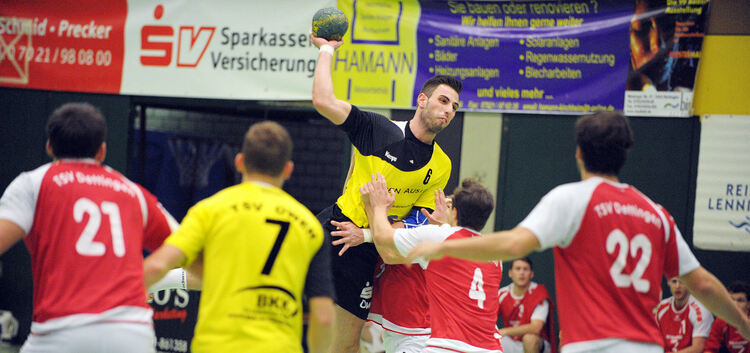 Handball-Bezirksliga: Owen(geolb) - Dettingen/Erms (rot)   Nr 6 Fabrizio Tosca