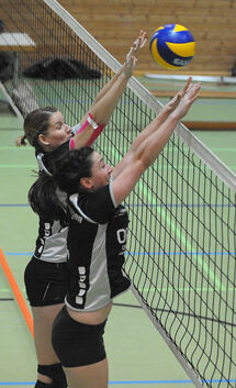 Ordentlich strecken mussten sich die TTV-Volleyballerinnen, um beim Tabellenletzten in Ulm den Sieg einzufahren. Foto: Deniz Cal