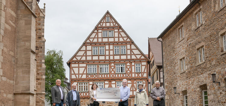 Die Vertreter beider Vereine treffen sich in Kirchheim. Foto: Riedl