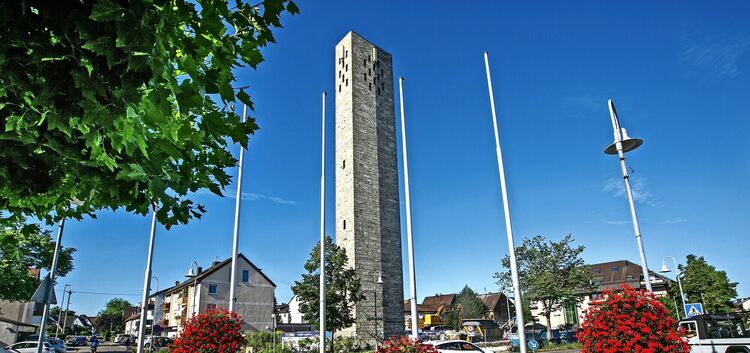 Das Stadtbild hat sich durch den Abriss der Kirche gewandelt. Nur der Turm erinnert noch an die Johanneskirche. Foto: Ines Rudel