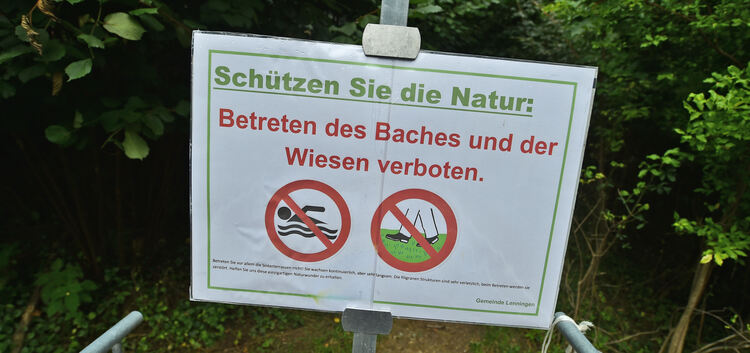 Mit Schildern appelliert die Gemeinde Lenningen nun an die Vernunft der Besucher. Foto: Markus Brändli