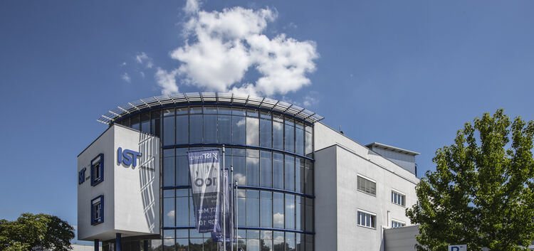 IST-Hauptsitz in Zizishausen: Das Unternehmen möchte Arbeitsplätze abbauen.Foto: Jürgen Holzwarth