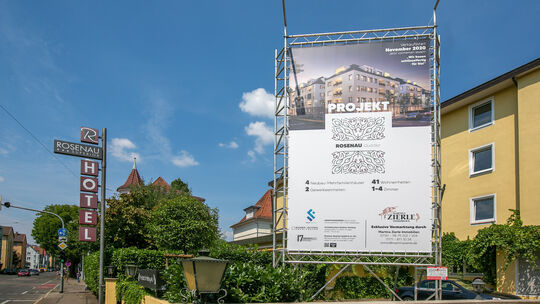 In naher Zukunft rücken die Bagger an: 41 Wohungen will ein Bauträger auf dem Rosenau-Quartier schaffen. Fotos: Roberto Bulgrin