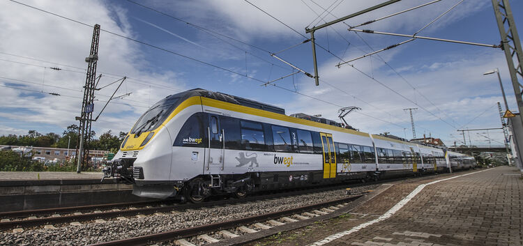 Ein Zug von Abellio im Wendlinger Bahnhof: Die Umstellung verlief etwas holprig.Foto: Jürgen Holzwarth