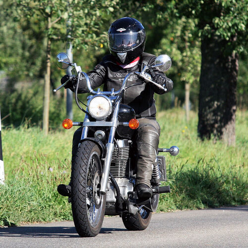 Die meisten Motorradfahrer beachten die Regeln - aber es gibt auch schwarze Schafe. Foto: Daniela Haußmann