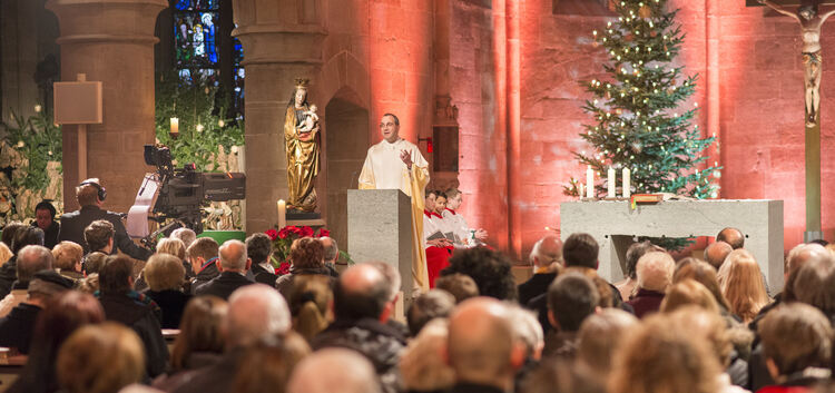 So wie hier im Esslinger Münster St. Paul wird es dieses Jahr an Weihnachten nicht aussehen. Allerdings streamen viele Kirchen i