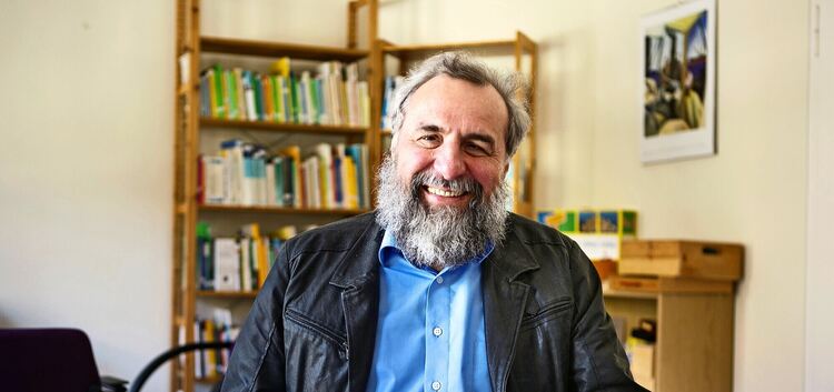 Der Schulpsychologe Ernst Schrade verabschiedet sich.Foto: Roberto Bulgrin