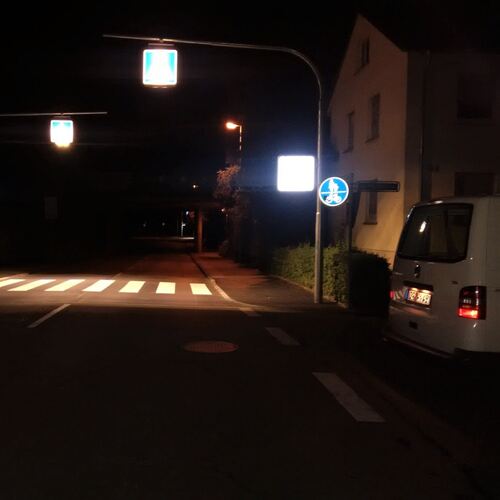 Gut ausgeleuchtete Fußgängerüberwege sind wichtig, damit die Menschen auch nachts sicher unterwegs sein können.Foto: pr