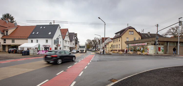 Der neue Bauabschnitt der Ötlinger Ortsmittensanierung beginnt an der Apotheke und geht bis zur Wielandstraße. Foto: Carsten Rie