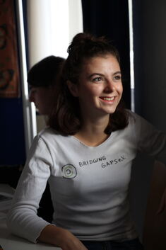 Wünscht sich mehr Entscheidungsmacht für sich und ihre Generation: Clara Schweizer hat mit 18 Jahren schon einige Erfahrung in d