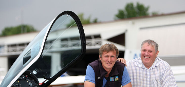 48. Hahnweide-Segelflugwettbewerb 2014 Ukrainer Dmytry Borovyk (links) und Russe Vitalii Borovic