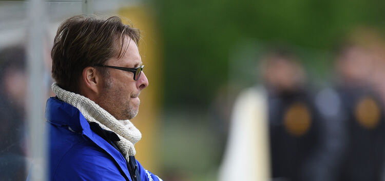 Der Blick geht in Richtung Bezirksliga: VfL-Trainer Mario Kienle. Foto: Deniz Calagan
