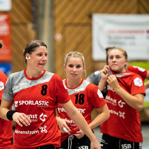 Handball, 2. Bundesliga, TG Nürtingen (rot), Lintfort (weiß), Delia Cleve