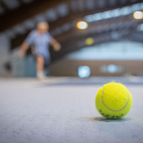 Tennis unterm Hallendach ist momentan nicht möglich. Foto: Carsten Riedl