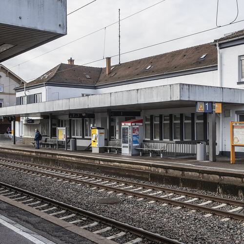 Ende März eröffnet im ehemaligen Reisezentrum des Nürtinger Bahnhofs eine Mobilitätszentrale. Foto: Jürgen Holzwarth