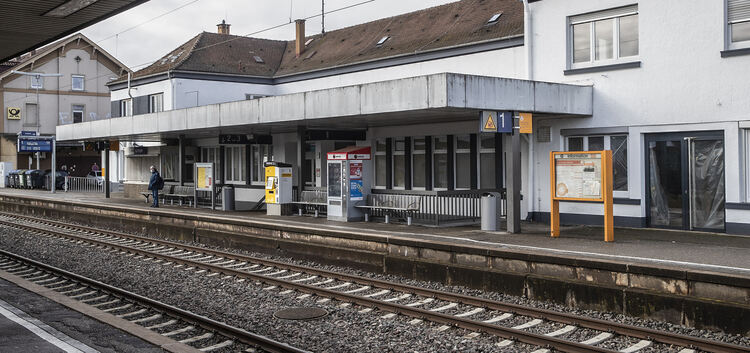Ende März eröffnet im ehemaligen Reisezentrum des Nürtinger Bahnhofs eine Mobilitätszentrale. Foto: Jürgen Holzwarth