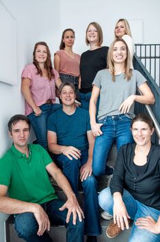 Das Gründer-Team der Fast-Schule (v.¿l.): hinten Julia Truppat, Arabella Braun, Tina Schmierer und Irina Schwitalla, vorn Achim