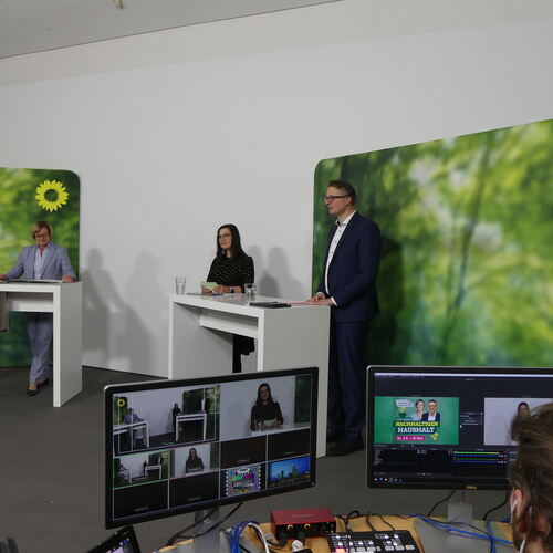 Finanzministerin Edith Sitzmann und der Grünen-Fraktionsvorsitzende Andreas Schwarz haben über nachhaltiges Wirtschaften gesproc