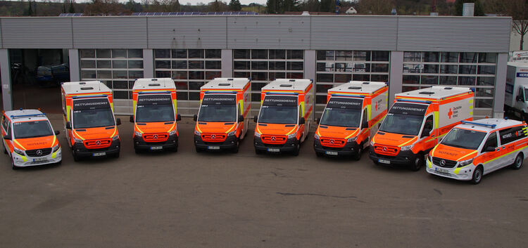Das DRK Esslingen-Nürtingen hat sich acht neue Fahrzeuge zugelegt. Zwei Rettungswagen werden in Kirchheim eingesetzt. Foto: Thom