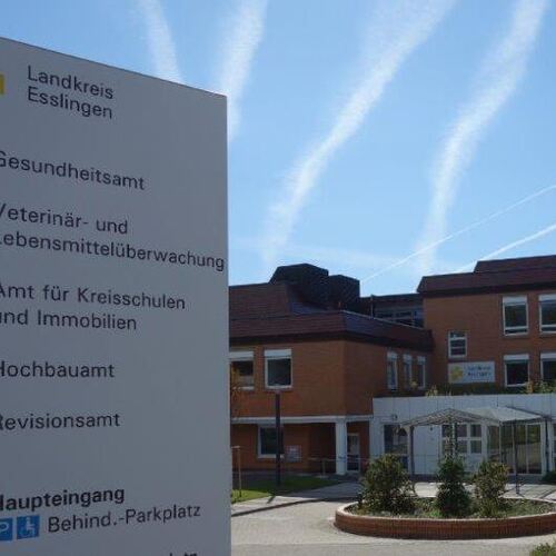 Im Gesundheitsamt des Landkreises Esslingen steigt die Belastung der Mitarbeiter. Foto: pr