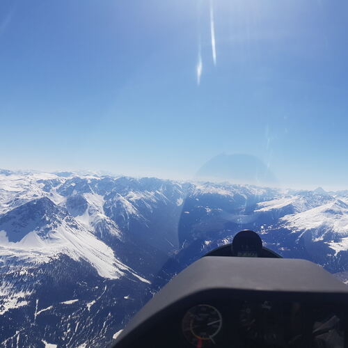 Das Fliegen in den Alpen ist eine besondere Herausforderung für Segelflieger. Am Wochenende waren die Bedingungen dort gut. Foto