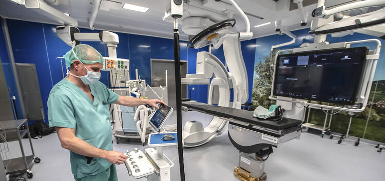 Hochmoderne Technik, wohin das Auge auch blickt: Der neue hybride Operationssaal in der Nürtinger Klinik ist ein echter Meilenst
