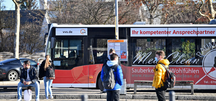 Ein Stein des Anstoßes ist aus Kirchheimer Sicht Werbung auf Bussen, die sich auch auf die Fensterflächen ausdehnt: Für Menschen