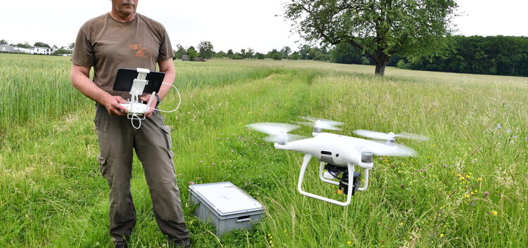 Bei der Rettung von Rehkitzen kommen Drohnen zum Einsatz.
