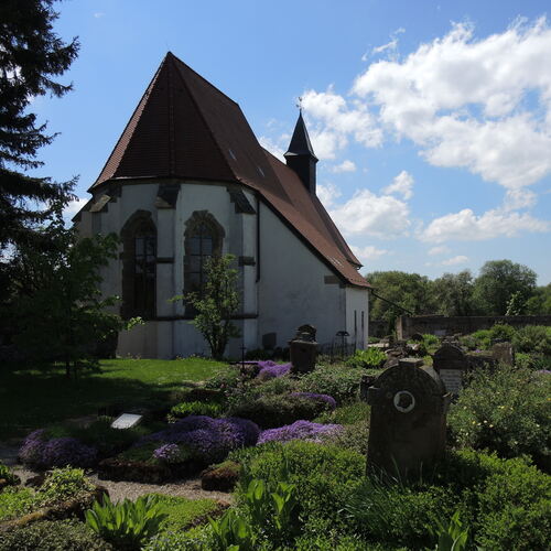 Eine Reise wert: Die Kirche in Gruorn.Foto: pr